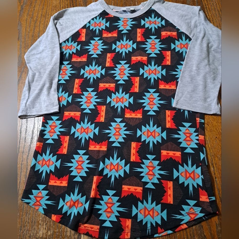 XS LuLaRoe Round Neck Pullover Southwest 3/4 Sleeve Shirt Top